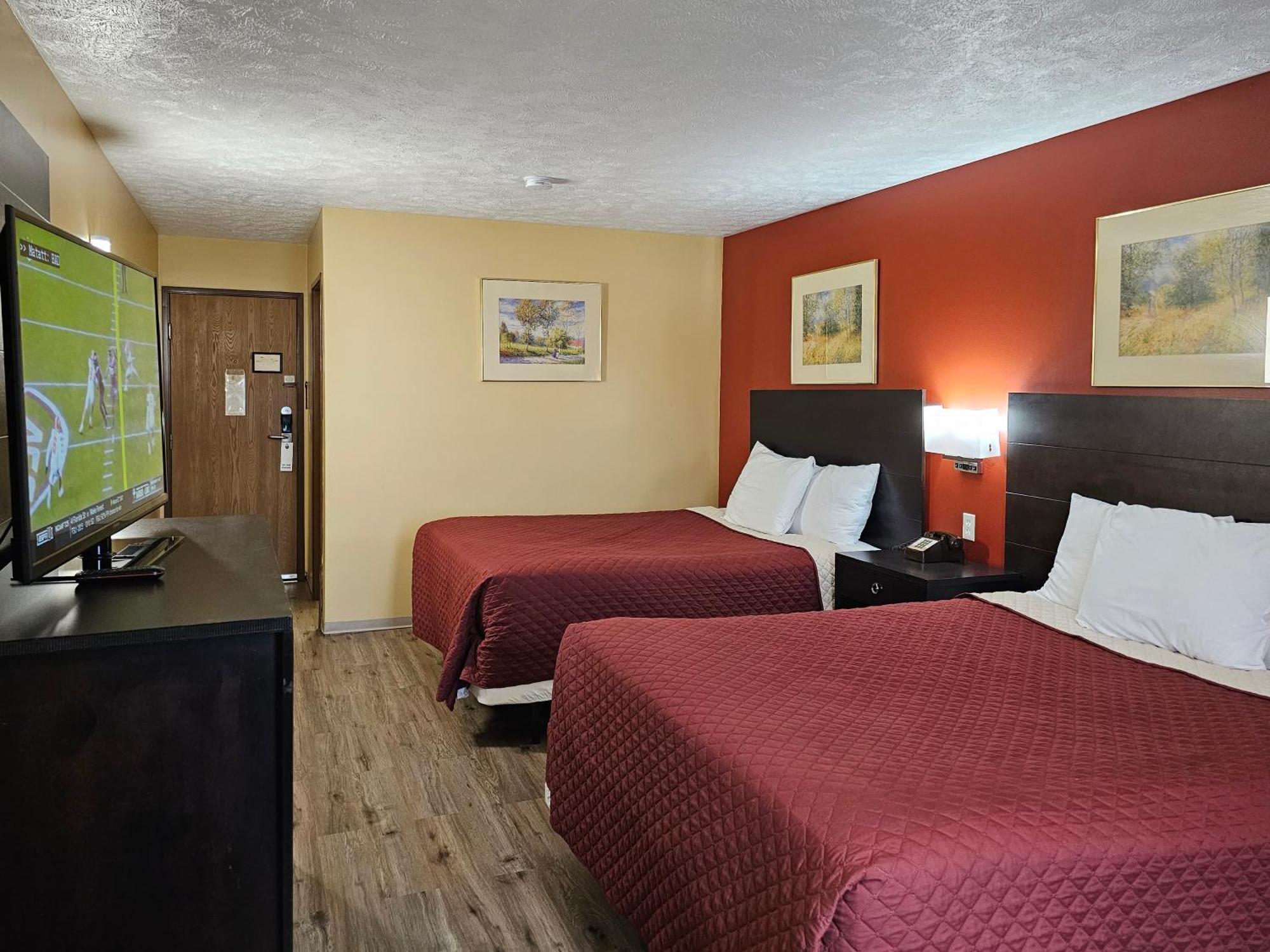 Budgetel Inn & Suites Fort Scott Esterno foto